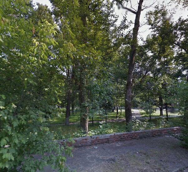 Банкомат Газпромбанка по адресу улица Чапаева 4